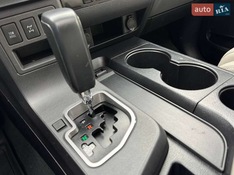 Внедорожник / Кроссовер Toyota Sequoia 2019 в Киеве фото 18 Внедорожник / Кроссовер Toyota Sequoia 2019 в Киеве