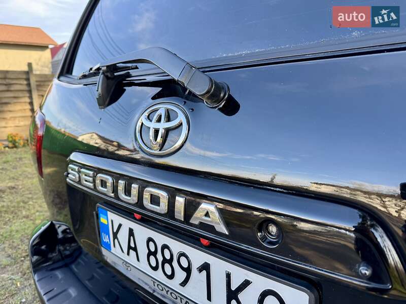 Позашляховик / Кросовер Toyota Sequoia 2011 в Києві фото 13 Позашляховик / Кросовер Toyota Sequoia 2011 в Києві
