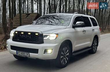 Позашляховик / Кросовер Toyota Sequoia 2013 в Івано-Франківську