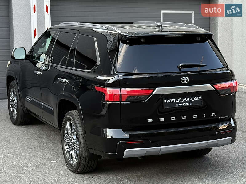 Позашляховик / Кросовер Toyota Sequoia 2025 в Києві