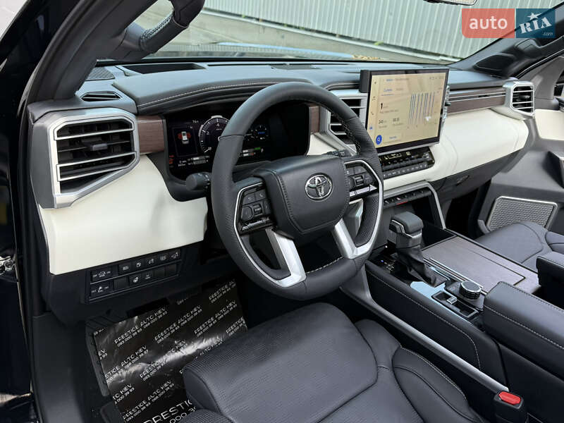 Позашляховик / Кросовер Toyota Sequoia 2025 в Києві