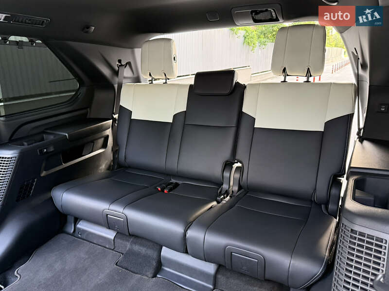 Позашляховик / Кросовер Toyota Sequoia 2025 в Києві