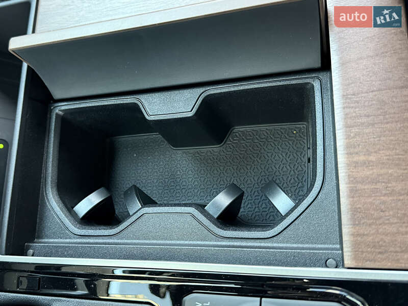 Позашляховик / Кросовер Toyota Sequoia 2025 в Києві