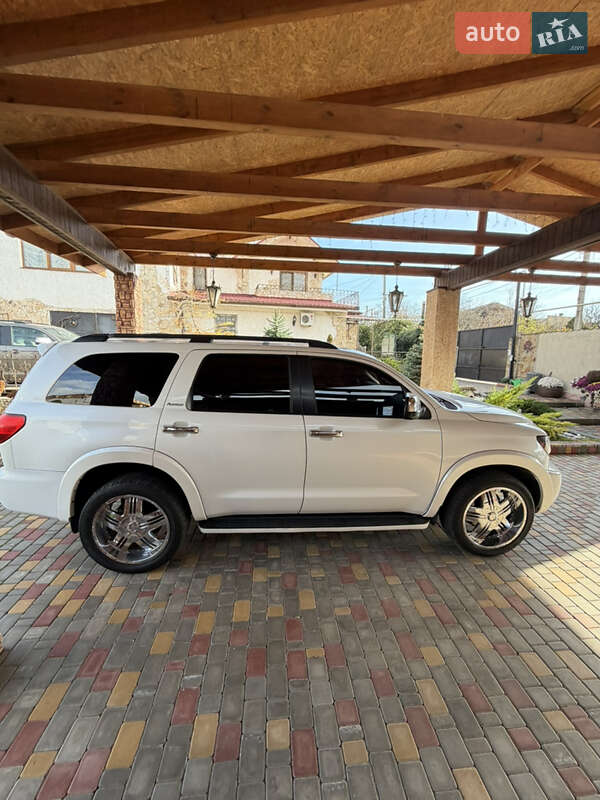 Внедорожник / Кроссовер Toyota Sequoia 2008 в Одессе