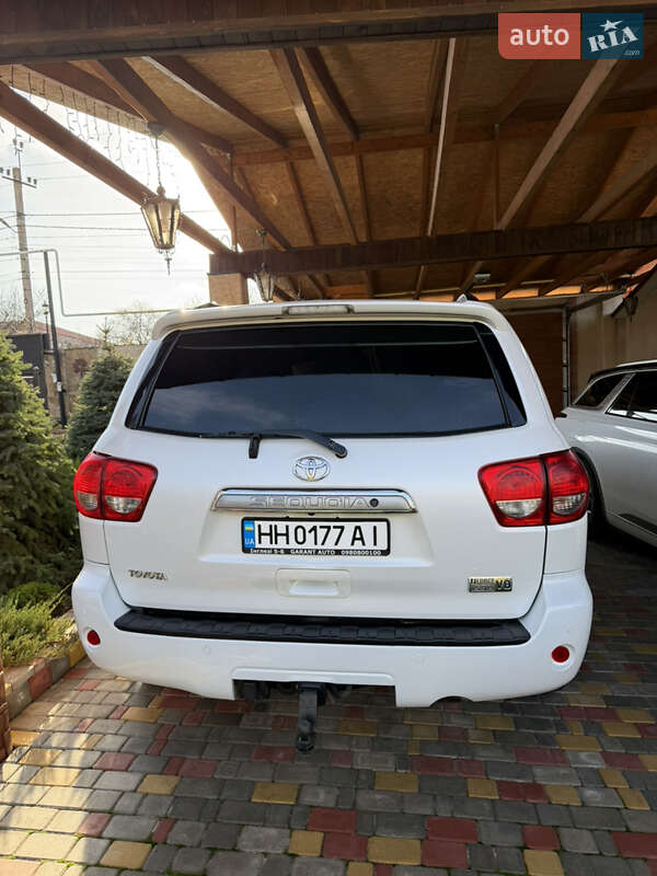 Внедорожник / Кроссовер Toyota Sequoia 2008 в Одессе