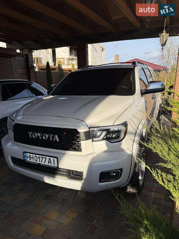 Внедорожник / Кроссовер Toyota Sequoia 2008 в Одессе