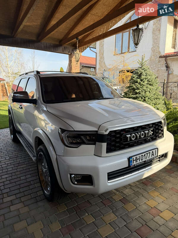 Внедорожник / Кроссовер Toyota Sequoia 2008 в Одессе