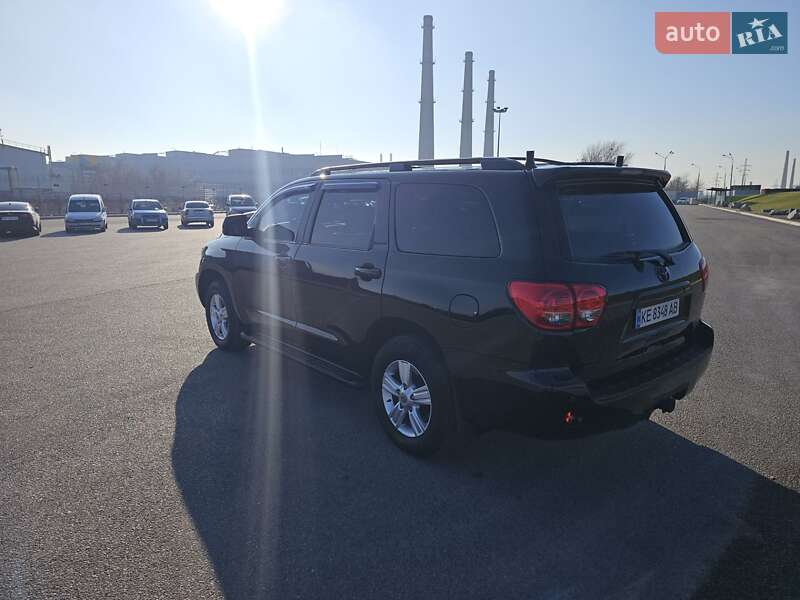 Позашляховик / Кросовер Toyota Sequoia 2008 в Дніпрі