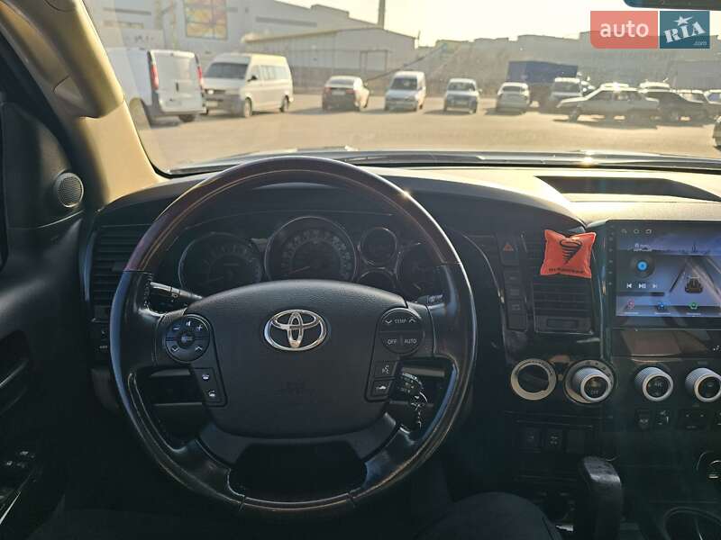 Позашляховик / Кросовер Toyota Sequoia 2008 в Дніпрі