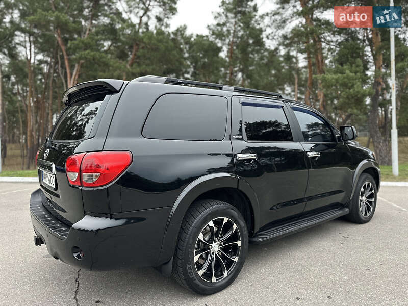 Позашляховик / Кросовер Toyota Sequoia 2008 в Києві