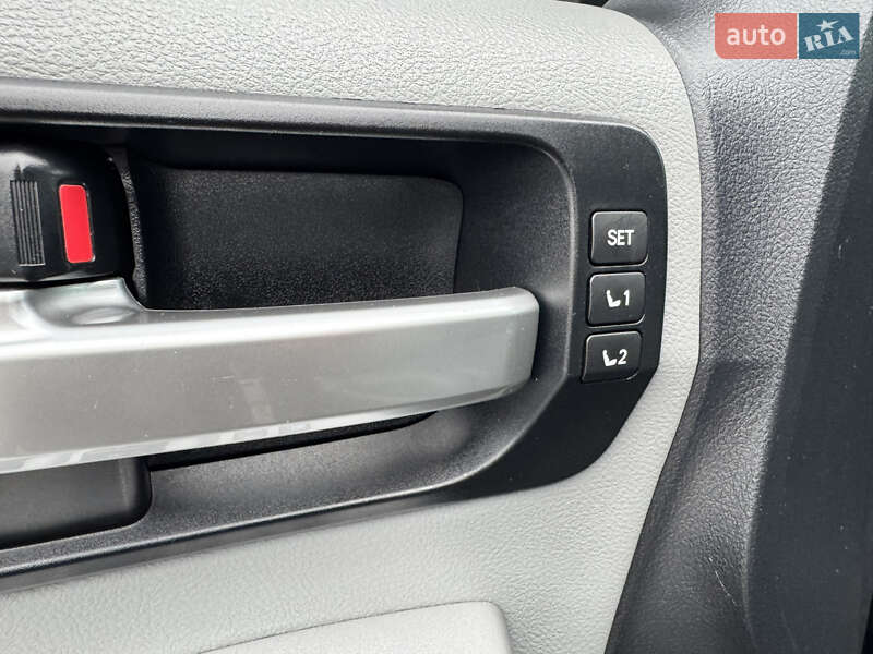 Позашляховик / Кросовер Toyota Sequoia 2008 в Києві