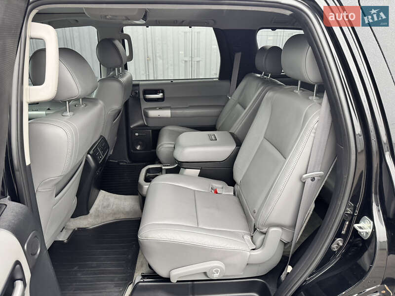 Позашляховик / Кросовер Toyota Sequoia 2008 в Києві