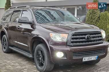 Внедорожник / Кроссовер Toyota Sequoia 2012 в Ивано-Франковске