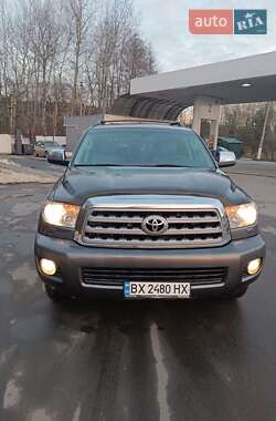 Позашляховик / Кросовер Toyota Sequoia 2016 в Славуті