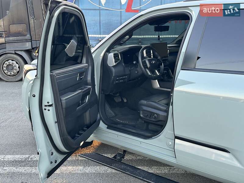 Внедорожник / Кроссовер Toyota Sequoia 2023 в Киеве фото 11 Внедорожник / Кроссовер Toyota Sequoia 2023 в Киеве