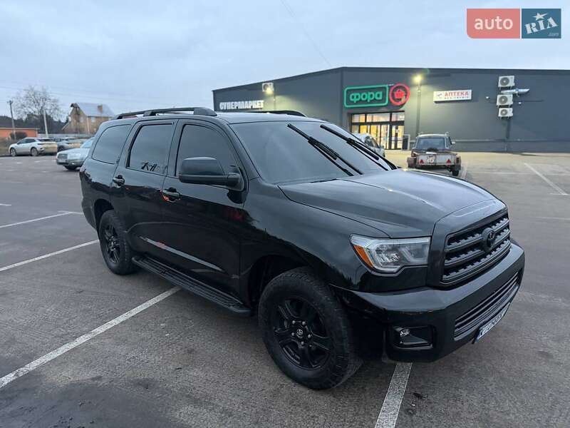 Toyota Sequoia 2017