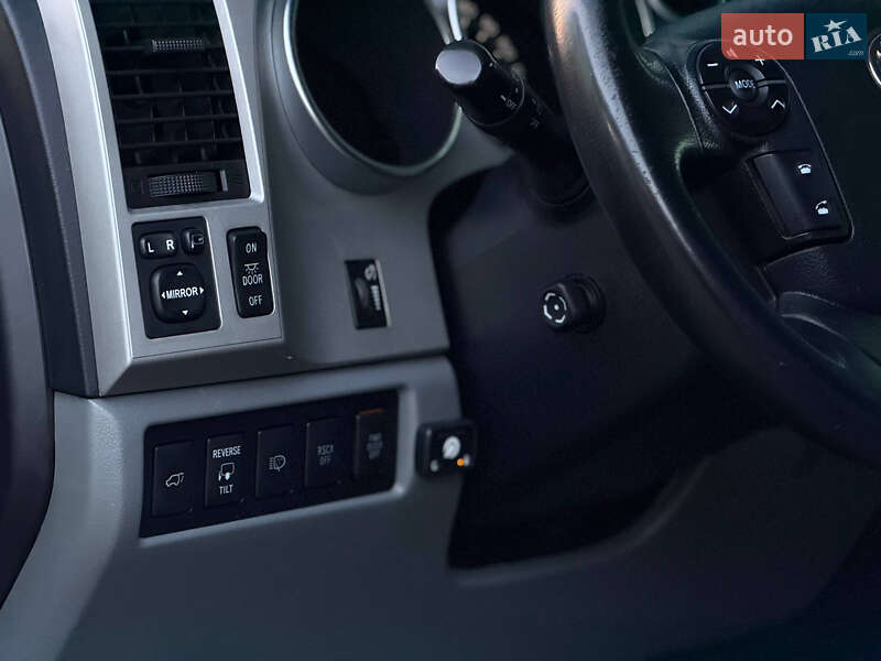 Внедорожник / Кроссовер Toyota Sequoia 2008 в Одессе фото 45 Внедорожник / Кроссовер Toyota Sequoia 2008 в Одессе