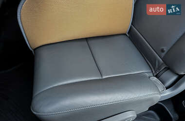 Внедорожник / Кроссовер Toyota Sequoia 2016 в Черкассах