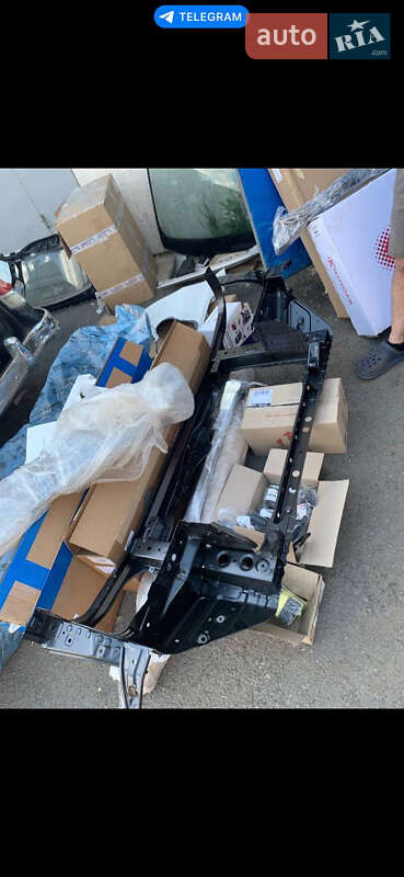 Внедорожник / Кроссовер Toyota Sequoia 2016 в Черкассах