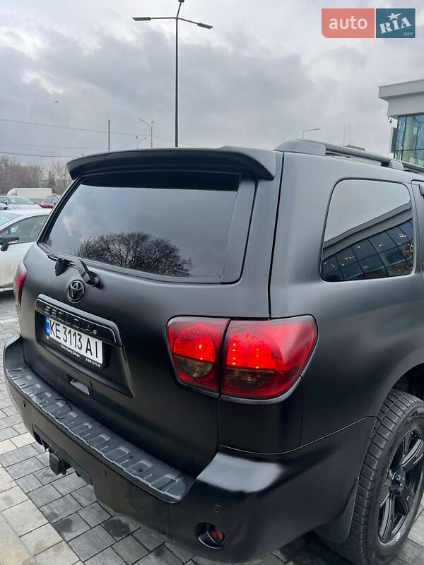 Внедорожник / Кроссовер Toyota Sequoia 2008 в Днепре