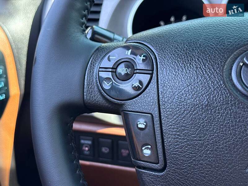 Позашляховик / Кросовер Toyota Sequoia 2010 в Кривому Розі фото 17 Позашляховик / Кросовер Toyota Sequoia 2010 в Кривому Розі