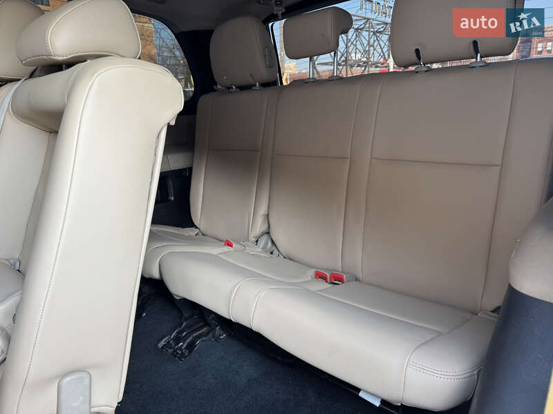Внедорожник / Кроссовер Toyota Sequoia 2013 в Киеве