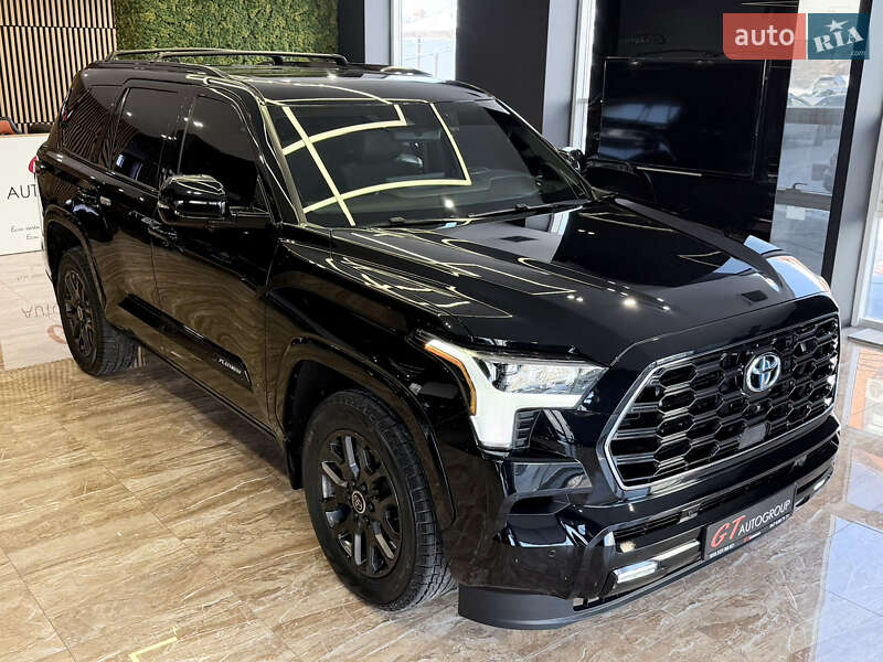 Внедорожник / Кроссовер Toyota Sequoia 2024 в Киеве