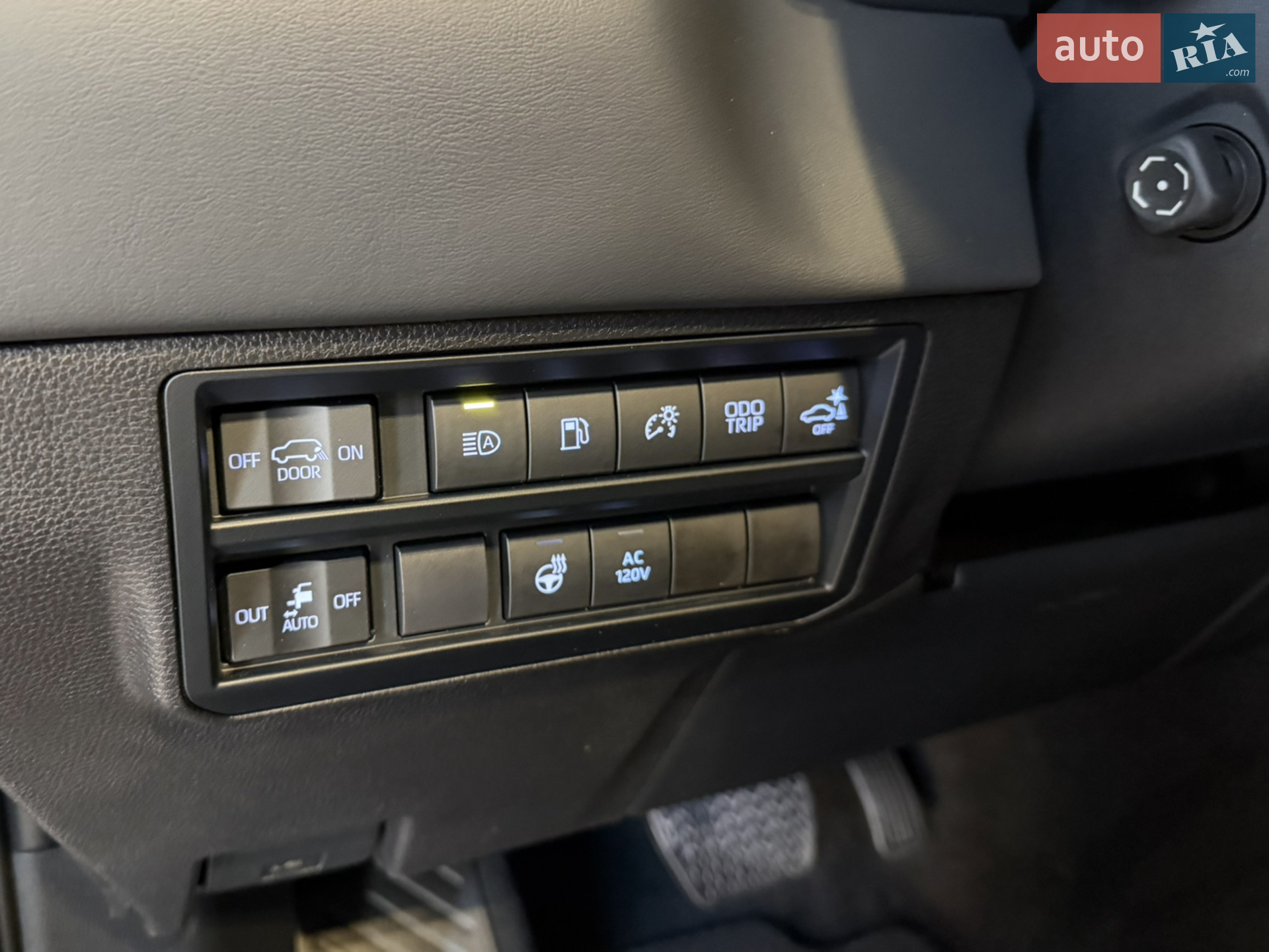 2024 Toyota Sequoia - мініатюра 29