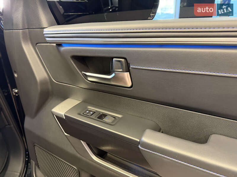 Внедорожник / Кроссовер Toyota Sequoia 2024 в Киеве