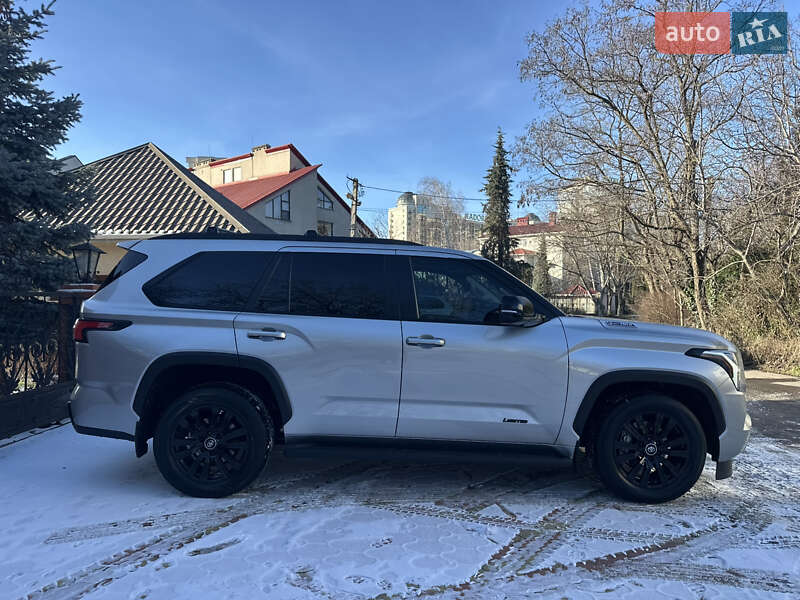 Внедорожник / Кроссовер Toyota Sequoia 2024 в Одессе