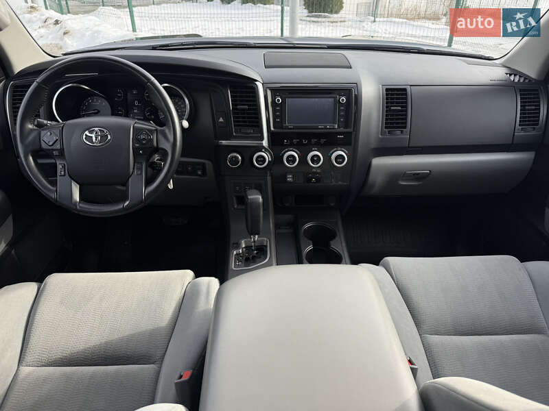 Внедорожник / Кроссовер Toyota Sequoia 2019 в Киеве фото 24 Внедорожник / Кроссовер Toyota Sequoia 2019 в Киеве