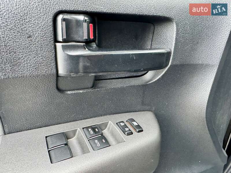 Внедорожник / Кроссовер Toyota Sequoia 2011 в Киеве фото 14 Внедорожник / Кроссовер Toyota Sequoia 2011 в Киеве