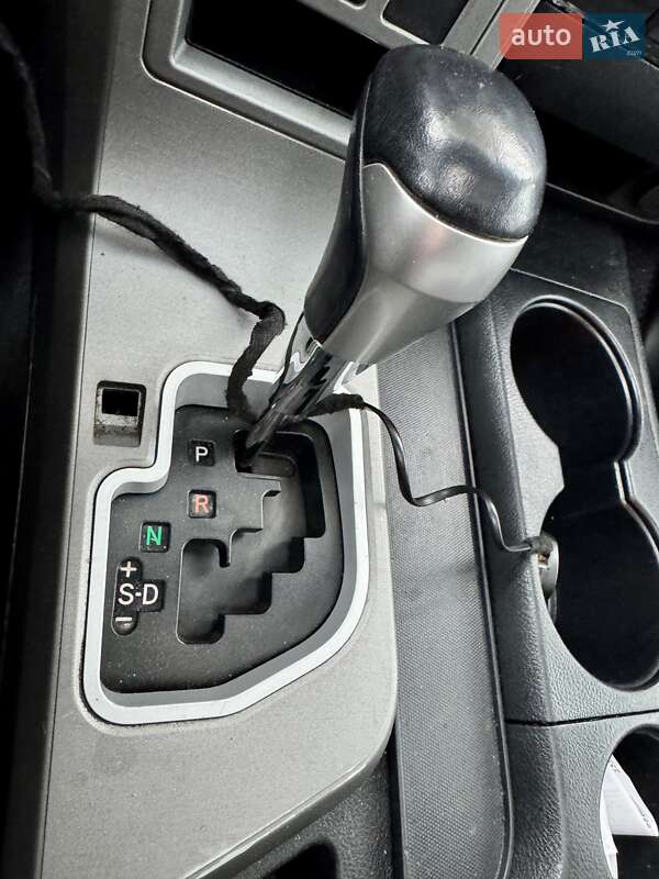 Внедорожник / Кроссовер Toyota Sequoia 2011 в Киеве фото 23 Внедорожник / Кроссовер Toyota Sequoia 2011 в Киеве