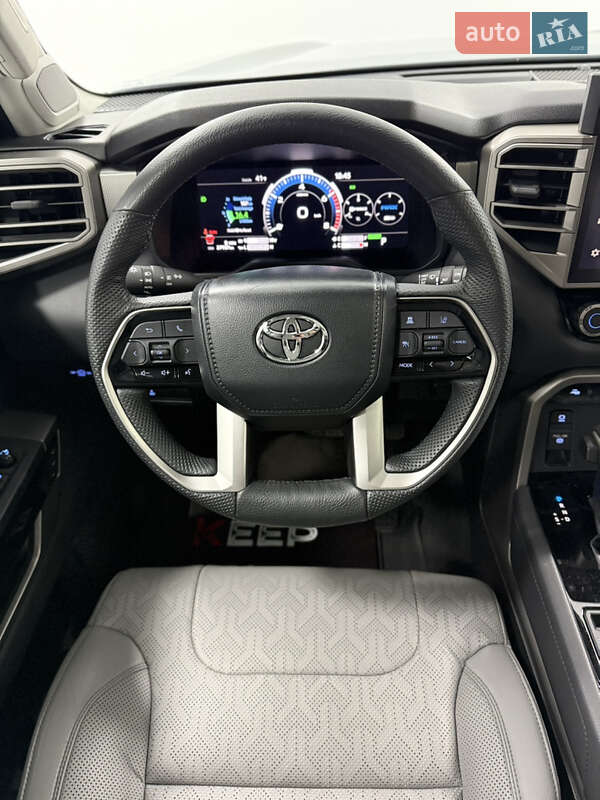 Внедорожник / Кроссовер Toyota Sequoia 2024 в Одессе