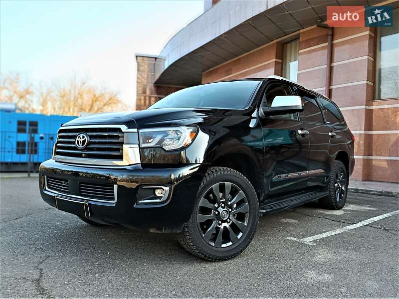 Toyota Sequoia 2018