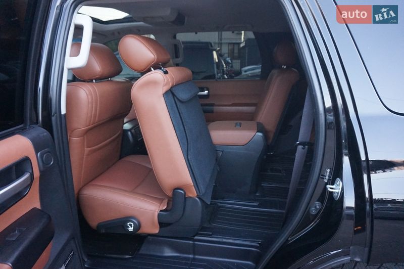 Внедорожник / Кроссовер Toyota Sequoia 2008 в Одессе