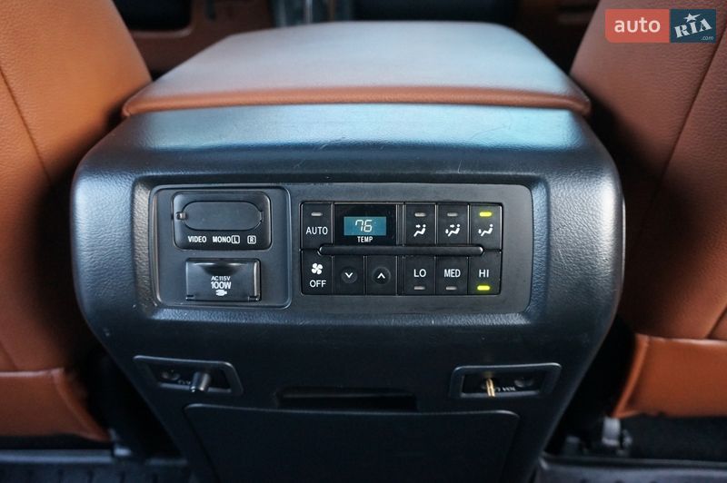 Внедорожник / Кроссовер Toyota Sequoia 2008 в Одессе