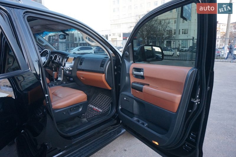 Внедорожник / Кроссовер Toyota Sequoia 2008 в Одессе