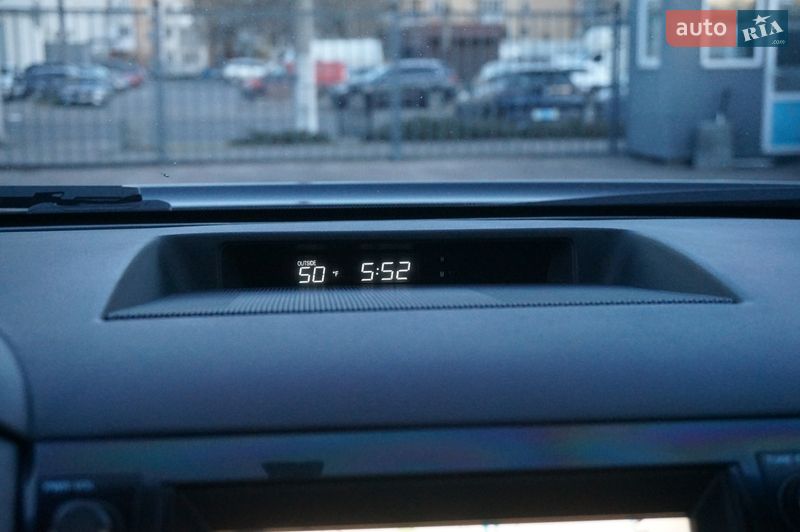 Внедорожник / Кроссовер Toyota Sequoia 2008 в Одессе