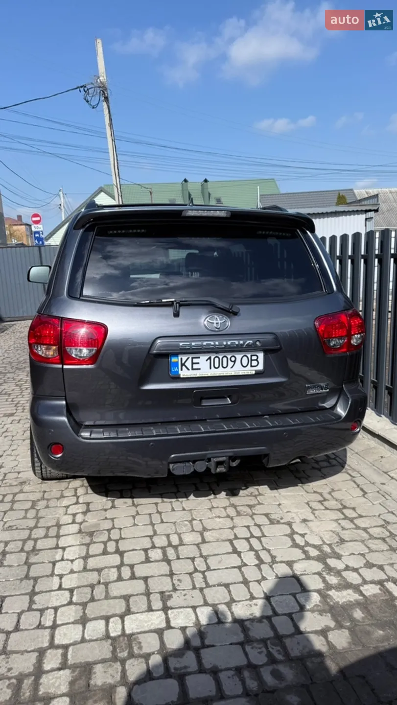 2016 Toyota Sequoia - мініатюра 11