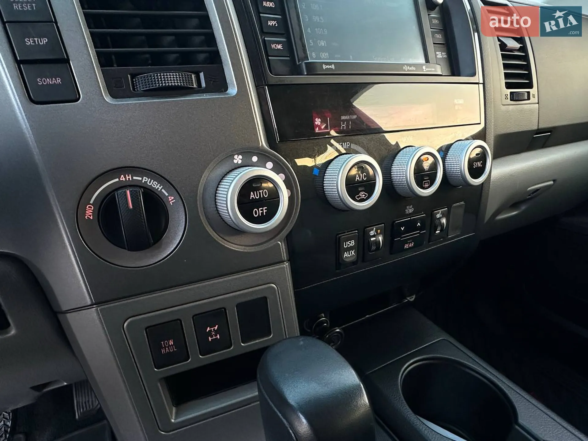 2017 Toyota Sequoia - мініатюра 11