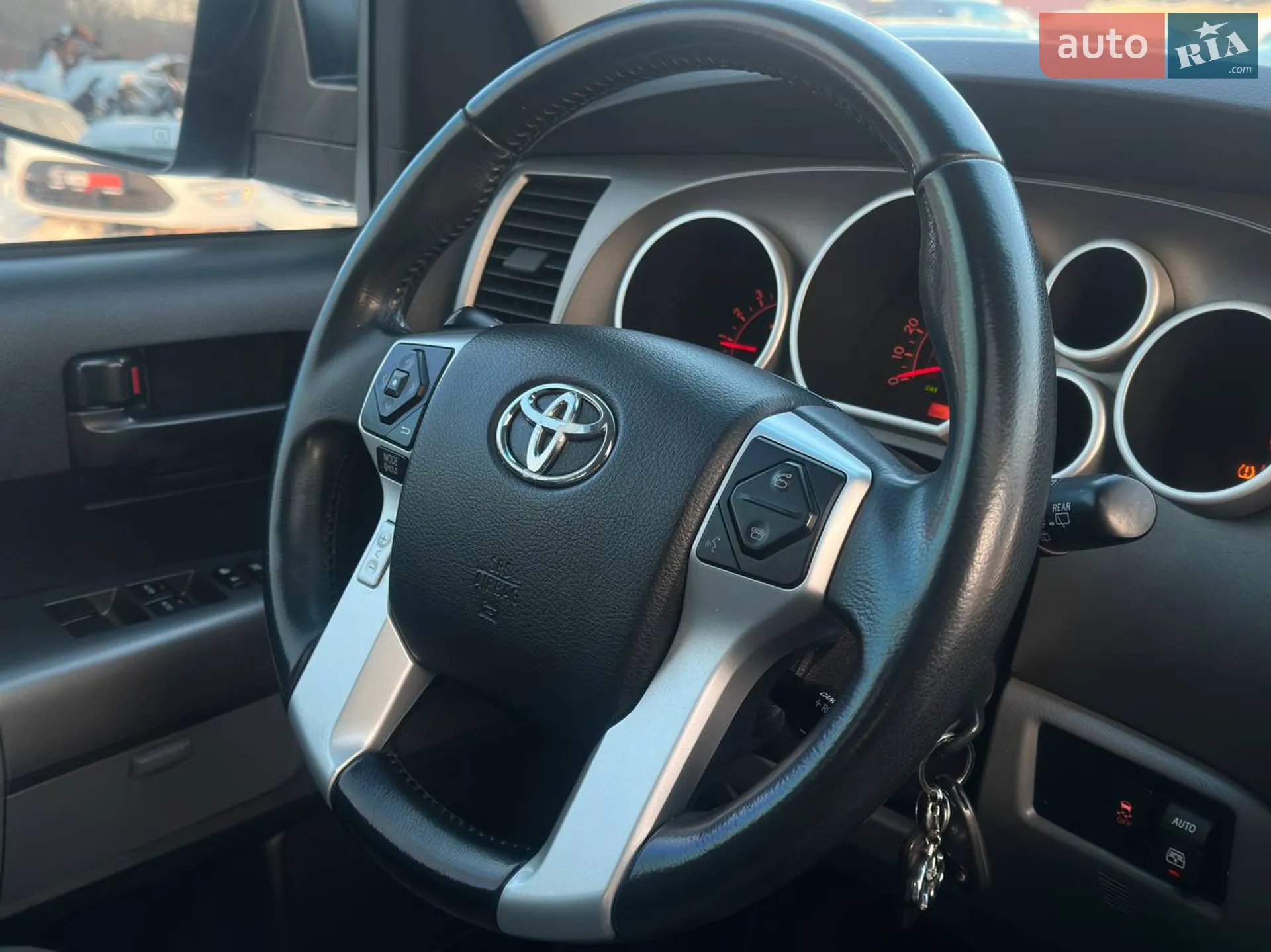 2017 Toyota Sequoia - мініатюра 26