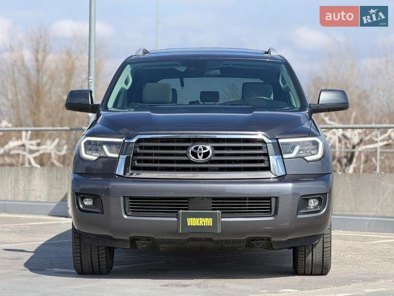 Внедорожник / Кроссовер Toyota Sequoia 2019 в Киеве