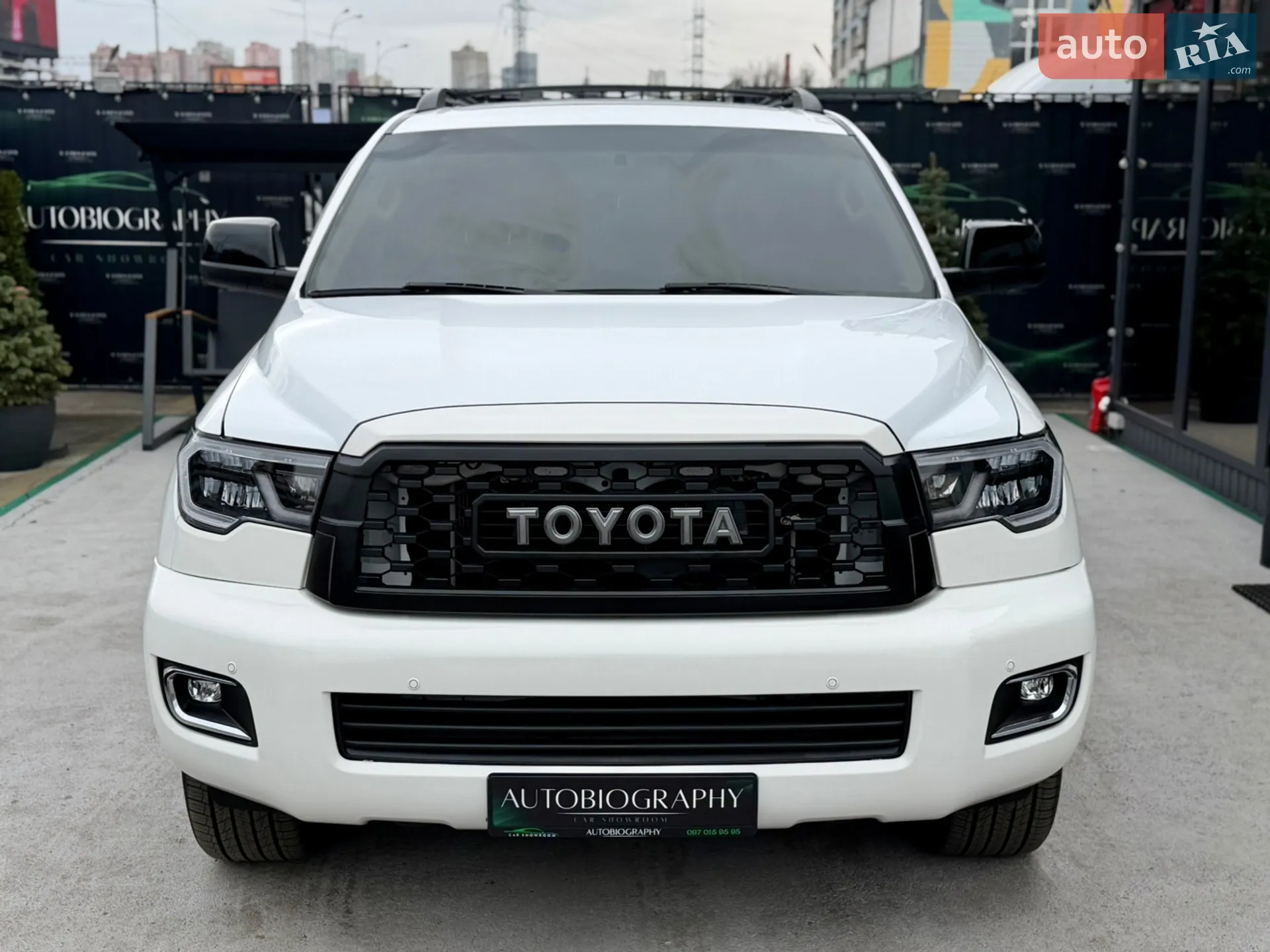 2013 Toyota Sequoia - мініатюра 2
