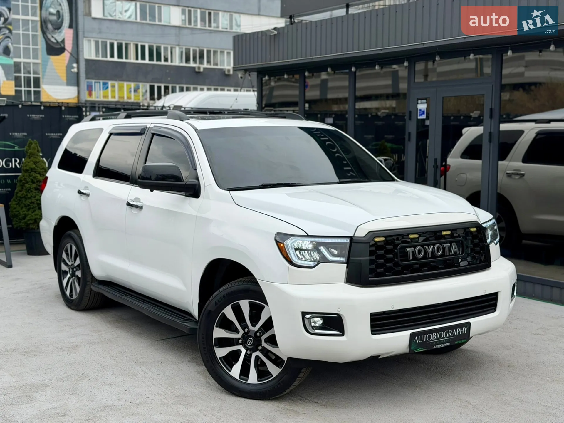 2013 Toyota Sequoia - мініатюра 16