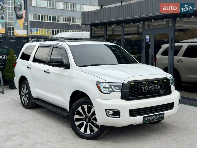 Внедорожник / Кроссовер Toyota Sequoia 2013 в Киеве