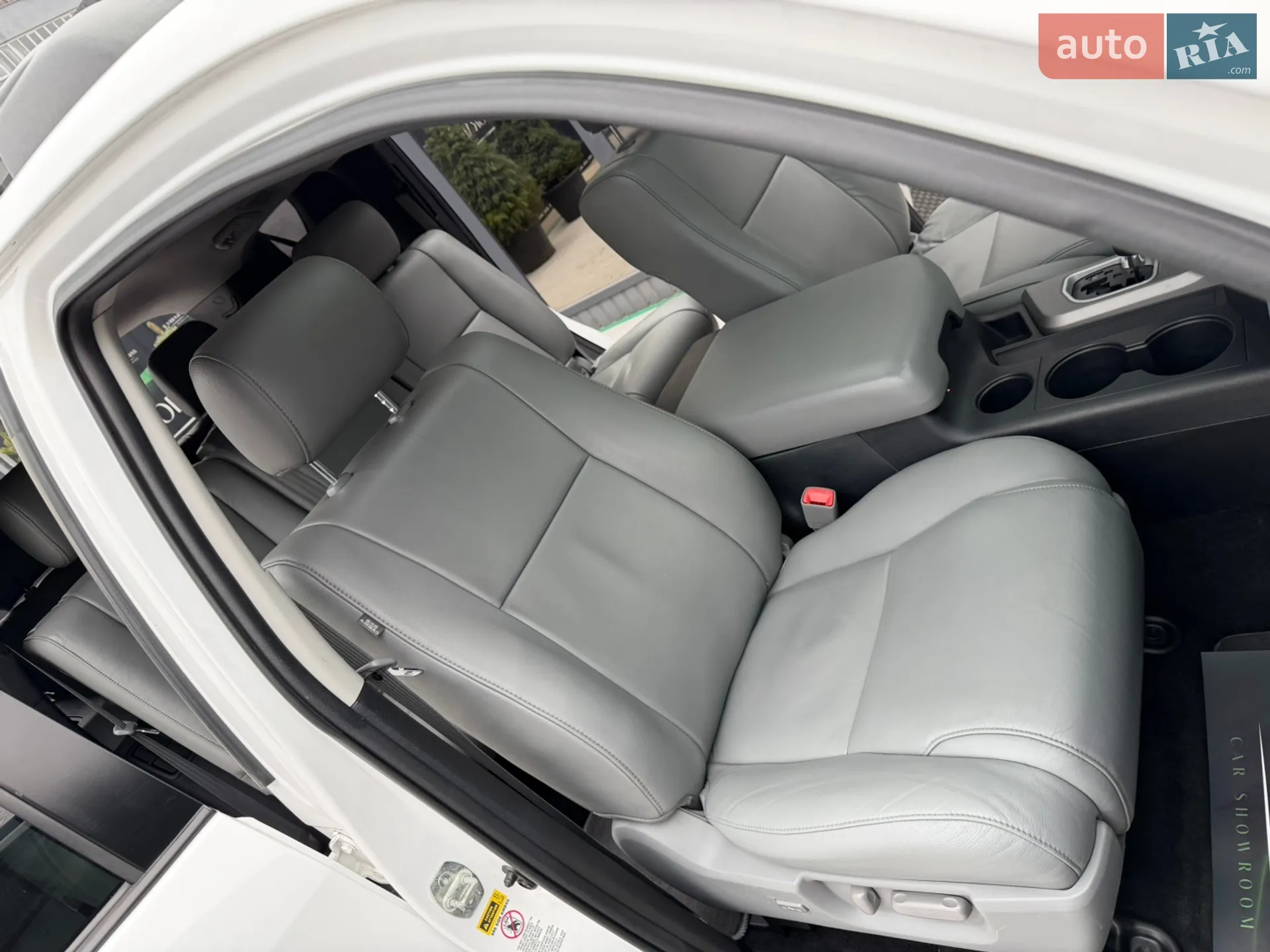 2013 Toyota Sequoia - мініатюра 42