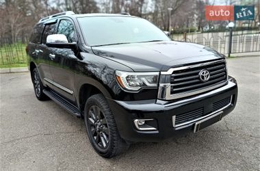 Внедорожник / Кроссовер Toyota Sequoia 2018 в Одессе