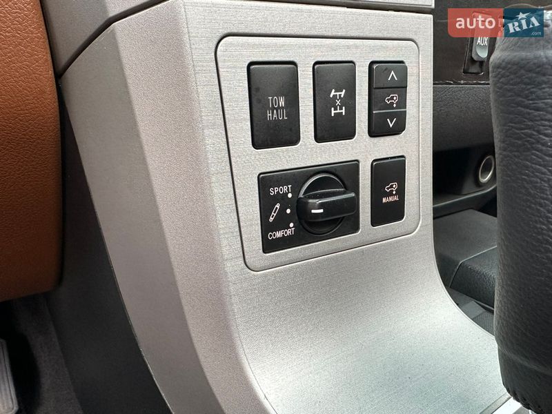 Позашляховик / Кросовер Toyota Sequoia 2008 в Харкові