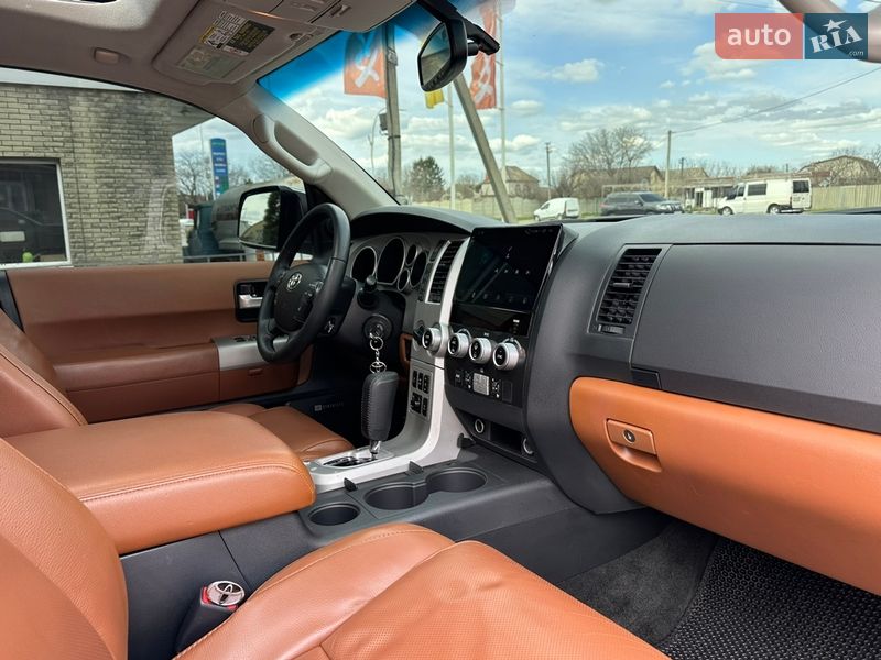 Позашляховик / Кросовер Toyota Sequoia 2008 в Харкові